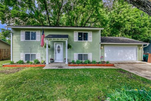 7441 Drew Avenue N, Minneapolis, MN 55443