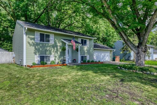 7441 Drew Avenue N, Minneapolis, MN 55443