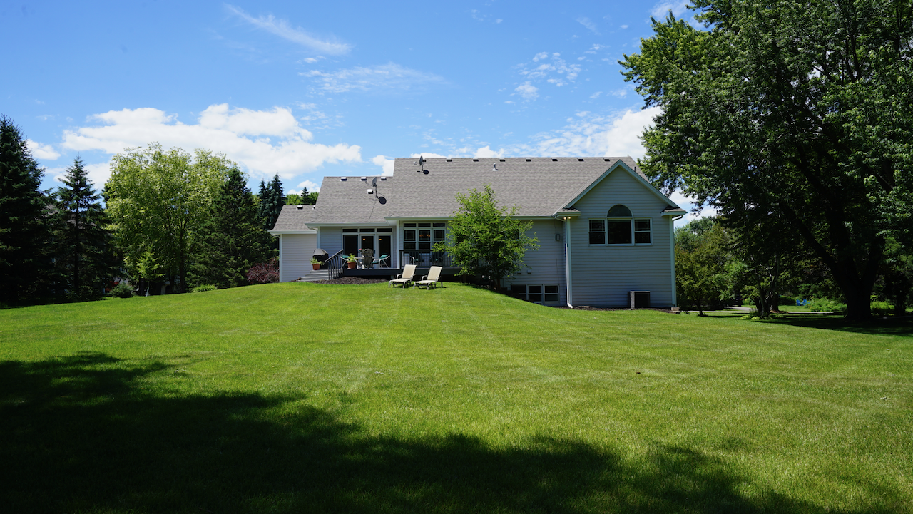 Well, hello. The yard really is a big as it looks.