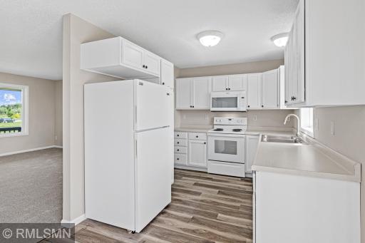 1469 142nd St, New Richmond, WI-9.jpg