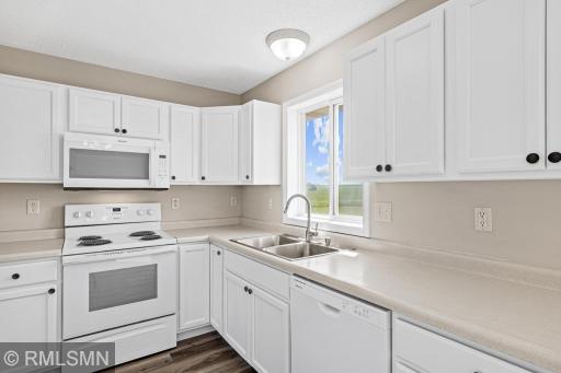 1469 142nd St, New Richmond, WI-7.jpg