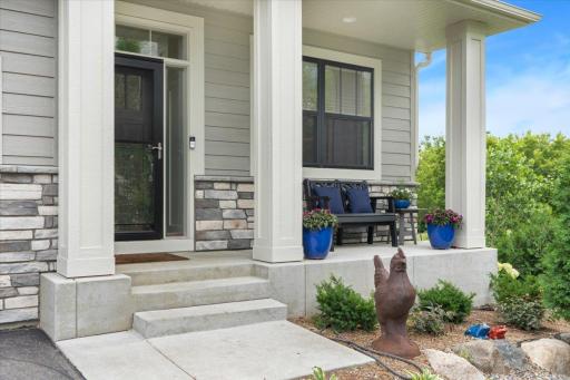 16377 Glory Lane, Eden Prairie, MN 55344