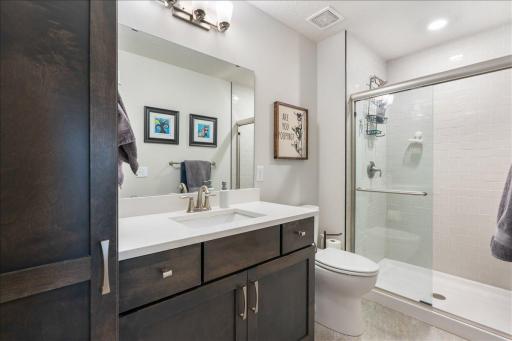 16377 Glory Lane, Eden Prairie, MN 55344