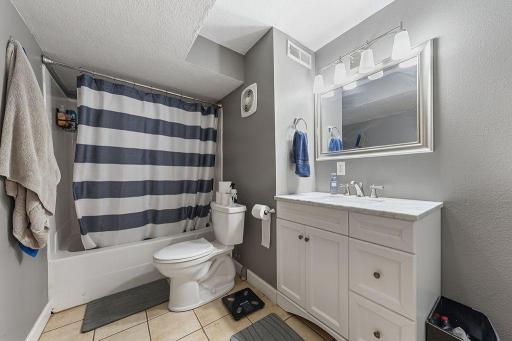 228 Plum Run, Le Sueur, MN 56058