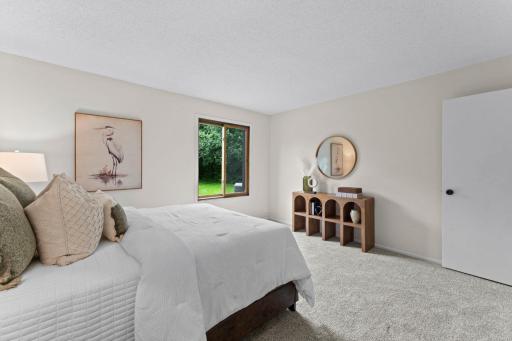 13411 Pepperwood Circle, Hopkins, MN 55305