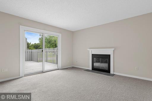 7654 Dunmore Road, Woodbury, MN 55125