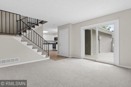 7654 Dunmore Road, Woodbury, MN 55125
