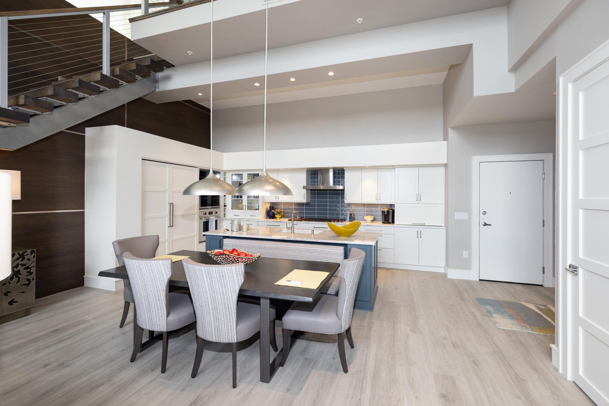 Kitchen/Dining Area