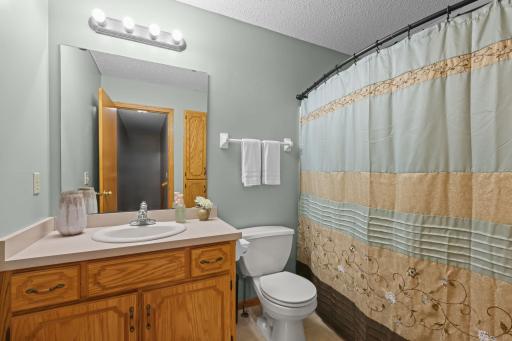 8043 Needham Avenue NE, Elk River, MN 55330