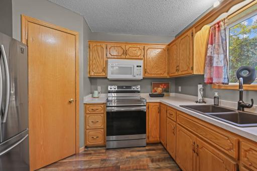 8043 Needham Avenue NE, Elk River, MN 55330