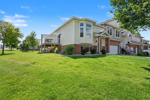 20015 Heritage Drive, Lakeville, MN 55044