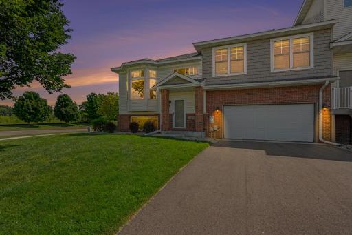 20015 Heritage Drive, Lakeville, MN 55044