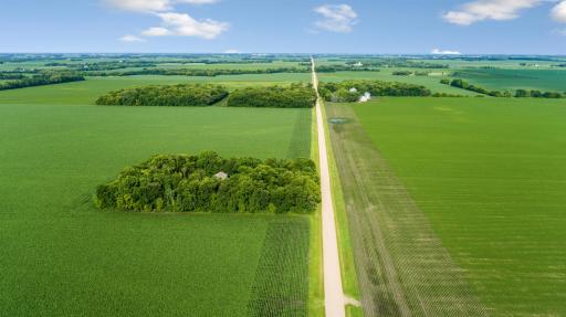 29742 400th Street, Le Sueur, MN 56058