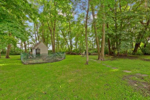 29742 400th Street, Le Sueur, MN 56058
