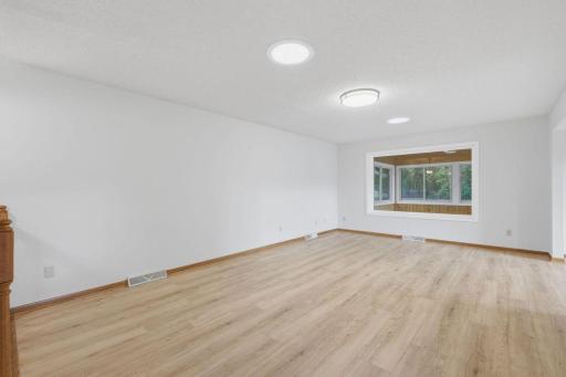 4027 Elmwood Drive, Saint Bonifacius, MN 55375
