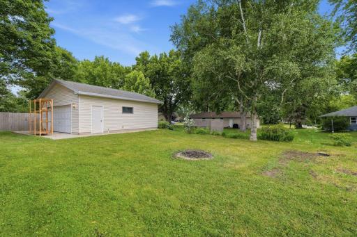 4027 Elmwood Drive, Saint Bonifacius, MN 55375