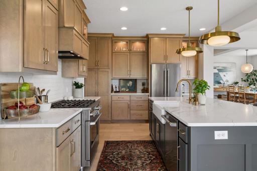 16497 Duluth Trail, Lakeville, MN 55044