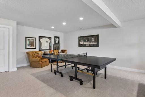 16497 Duluth Trail, Lakeville, MN 55044