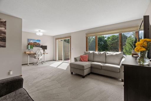 4656 Ridge Cliff Drive, Eagan, MN 55122