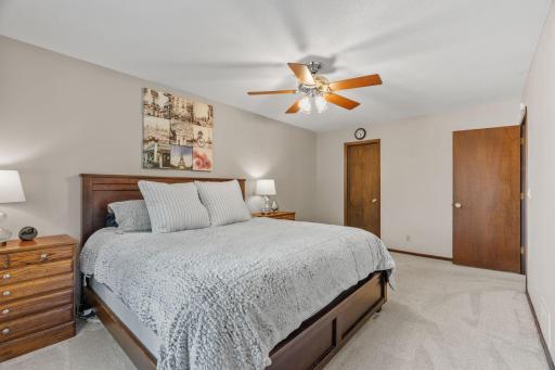 4656 Ridge Cliff Drive, Eagan, MN 55122