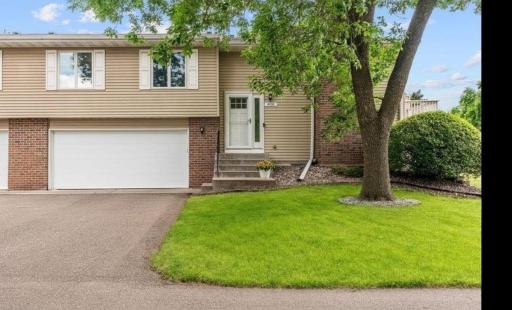 4656 Ridge Cliff Drive, Eagan, MN 55122