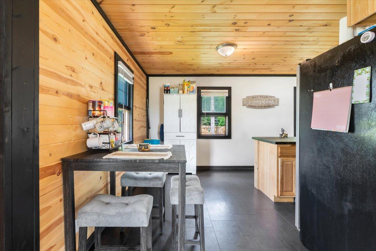 Cabin vibes