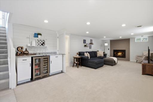 3404 Skycroft Drive, Saint Anthony, MN 55418
