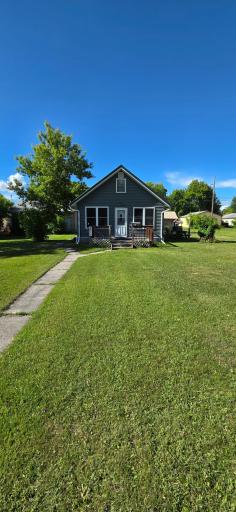 810 9th Street, International Falls, MN 56649