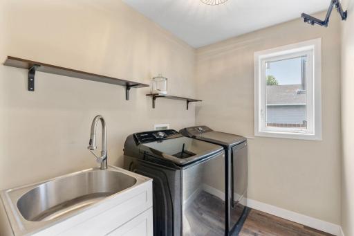 7811 Palmgren Avenue NE, Elk River, MN 55330