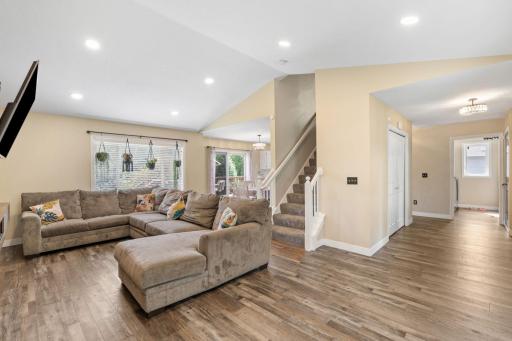 7811 Palmgren Avenue NE, Elk River, MN 55330