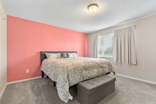 7811 Palmgren Avenue NE, Elk River, MN 55330