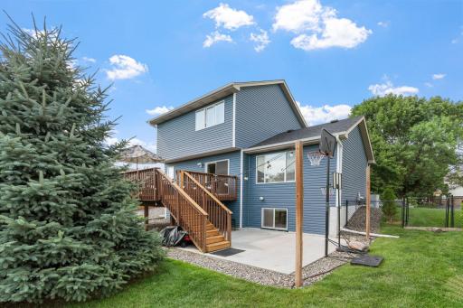 7811 Palmgren Avenue NE, Elk River, MN 55330