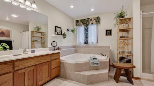1224 Red Maple Ridge, Eau Claire, WI 54703