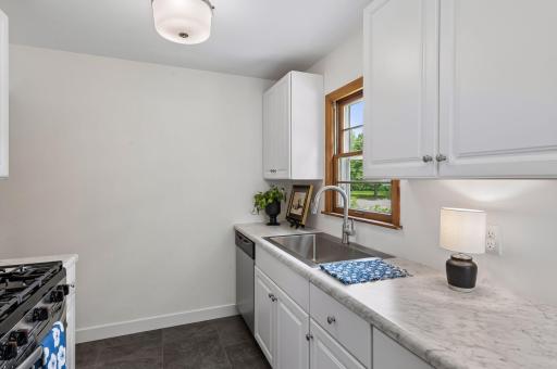 You'll love the huge farmhouse style sink and new dishwasher