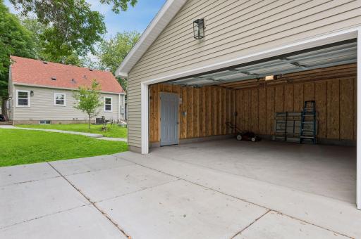 4954 North Logan Avenue - Spacecrafting - 0031.jpg