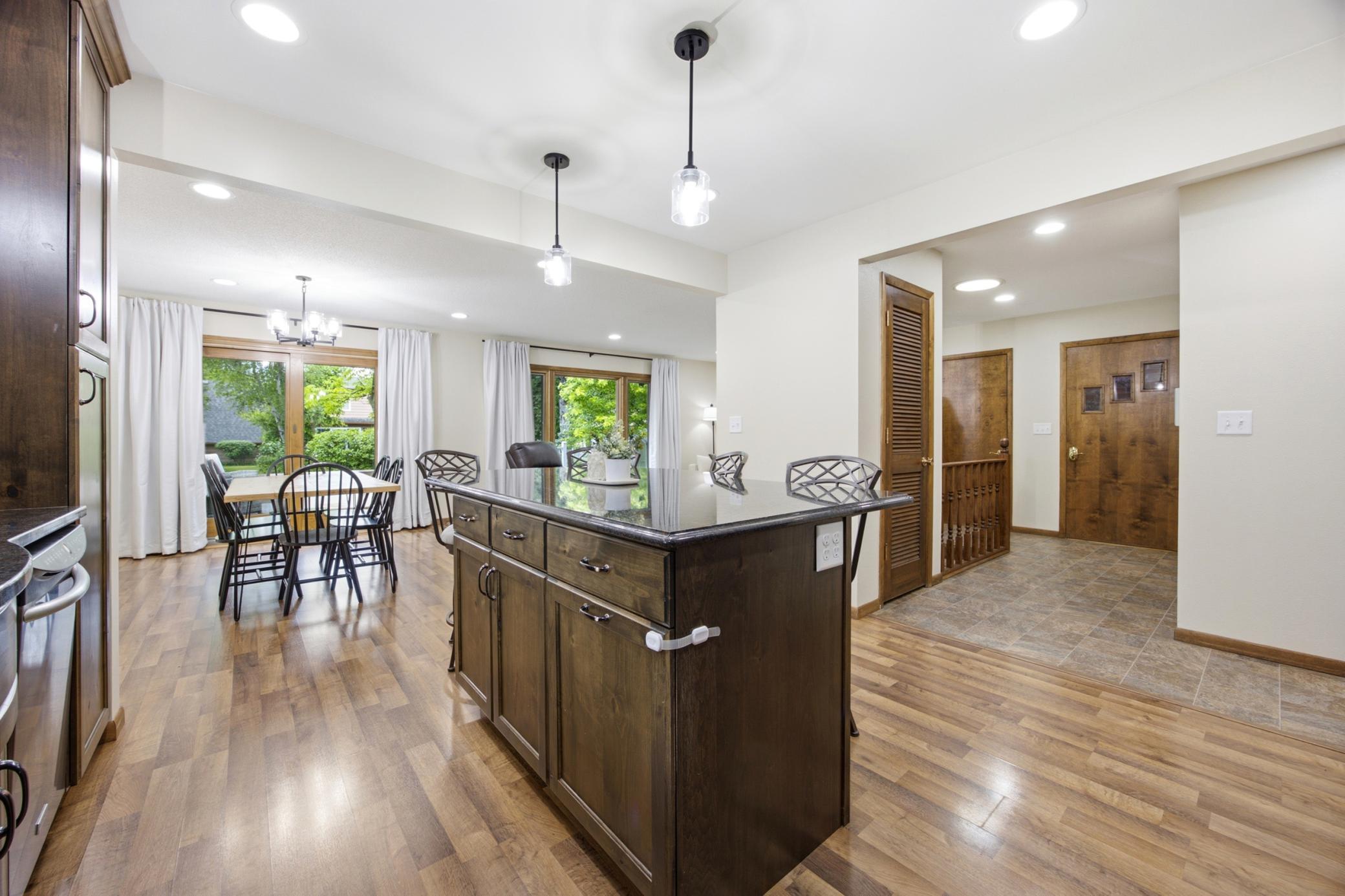 Kitchen/Dining Area