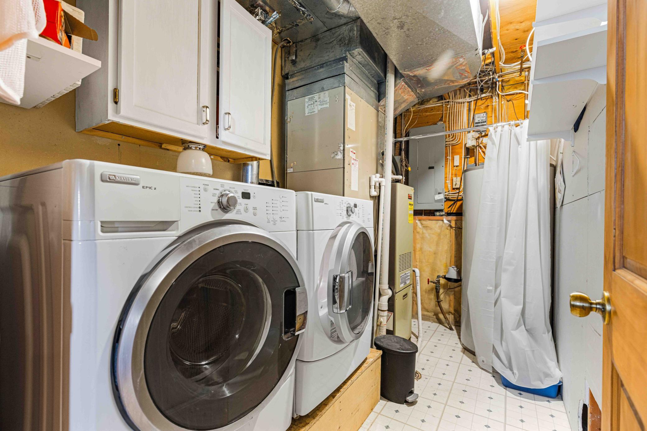 Laundry & Utility Room