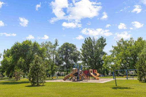 1626 36 1/2 Avenue S, Fargo, ND 58104