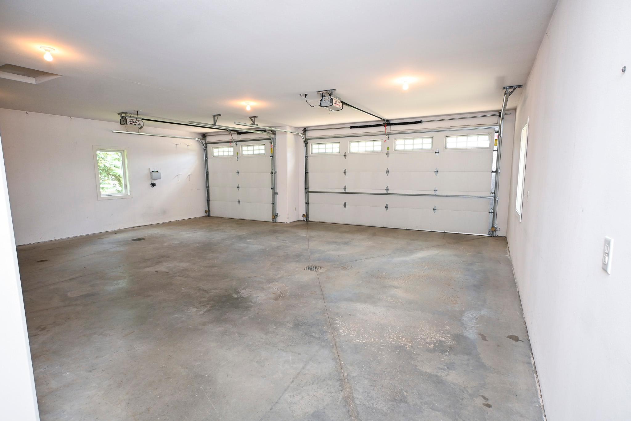 Garage-3.jpg