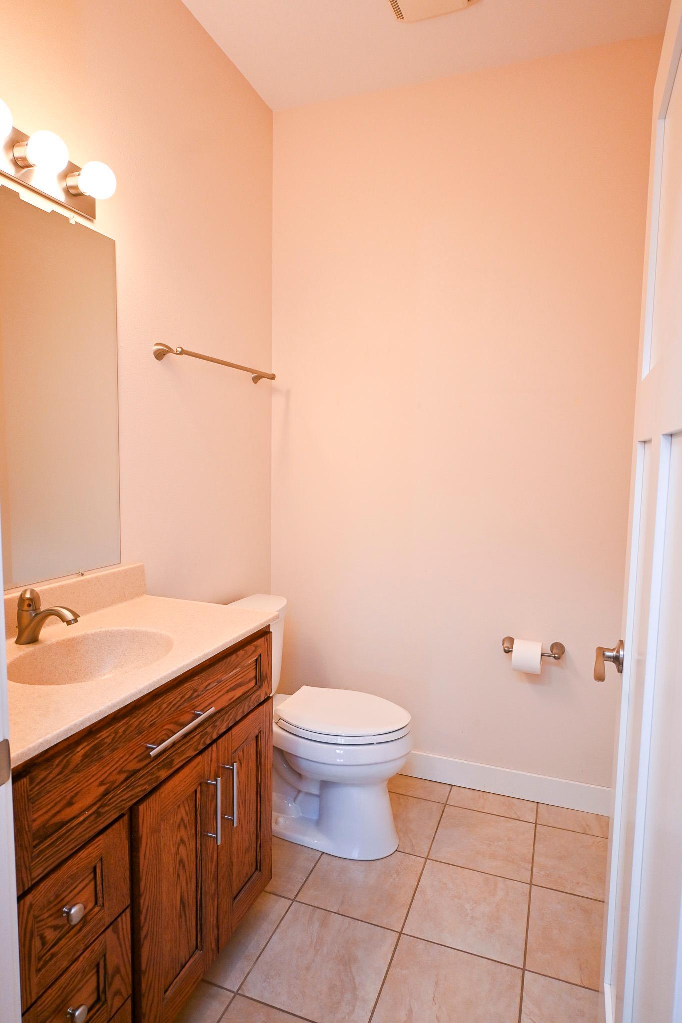 Bathroom 2-1.jpg