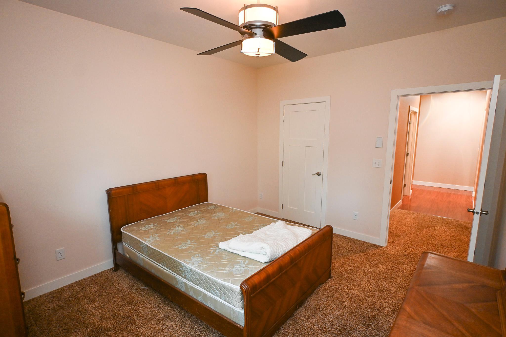 Bedroom 1-4.jpg