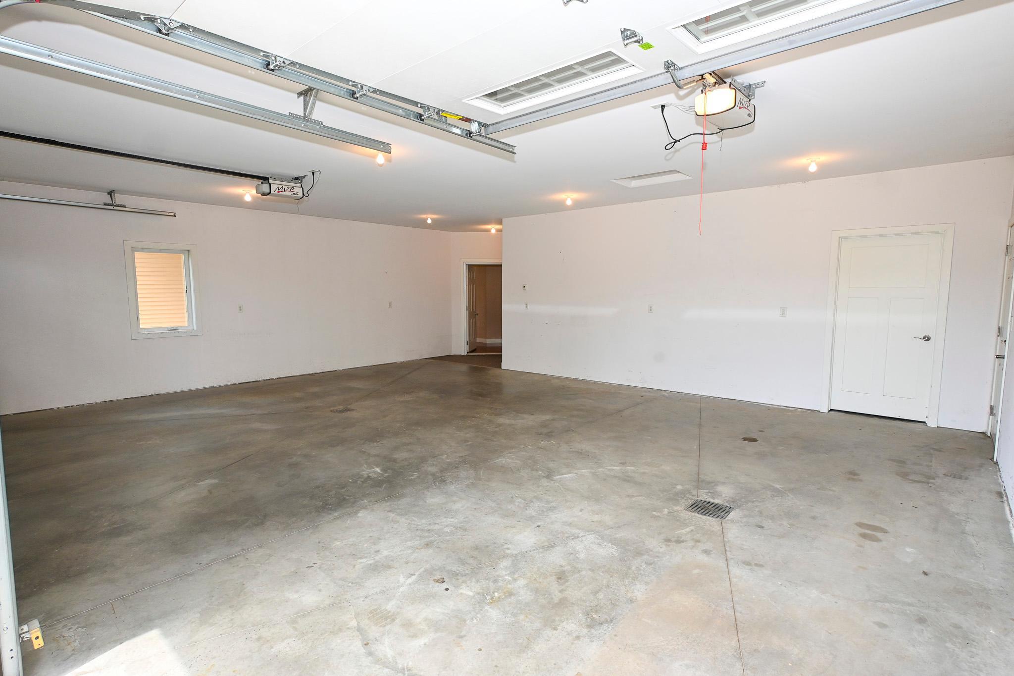Garage-1.jpg