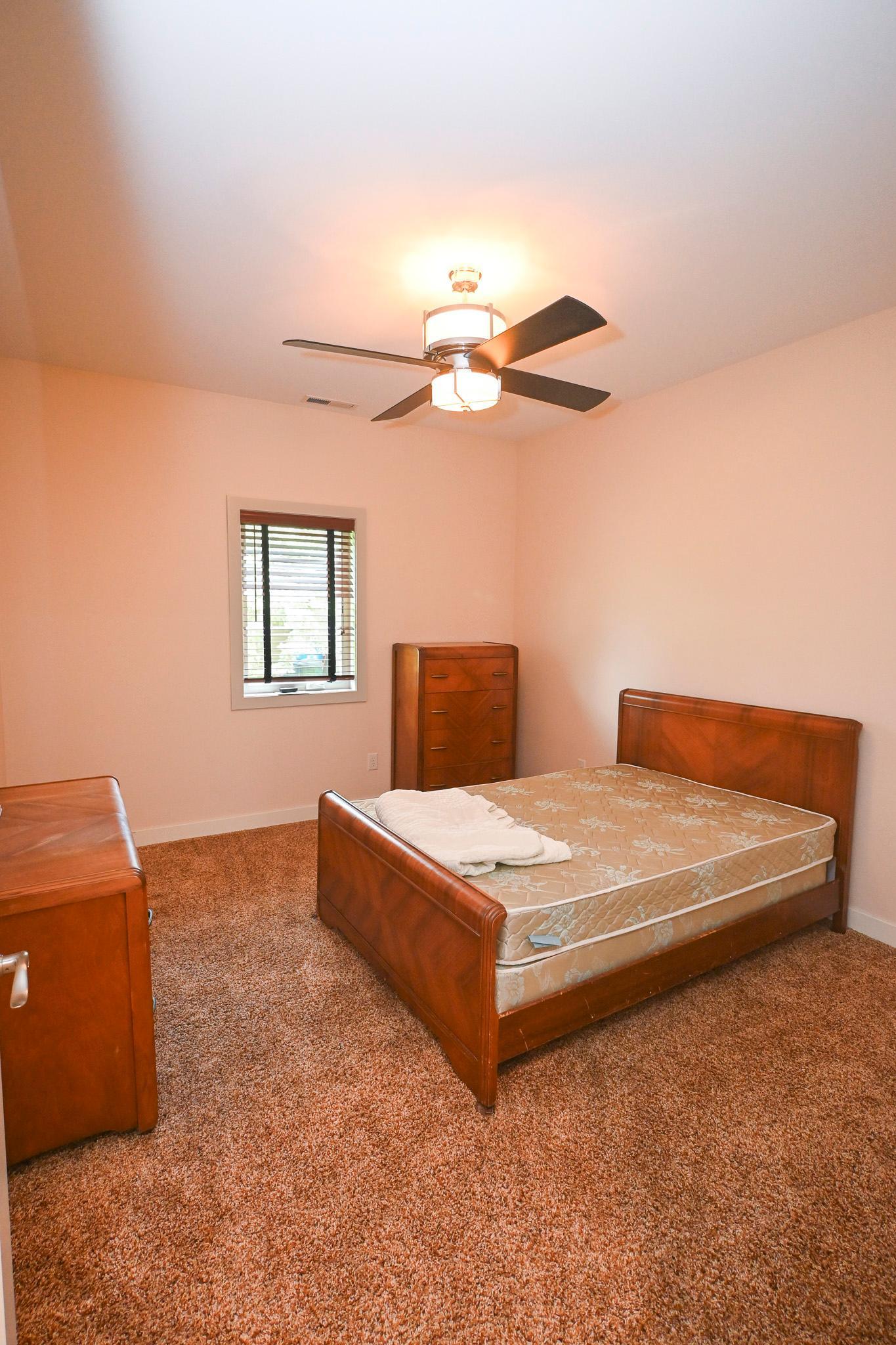 Bedroom 1-1.jpg