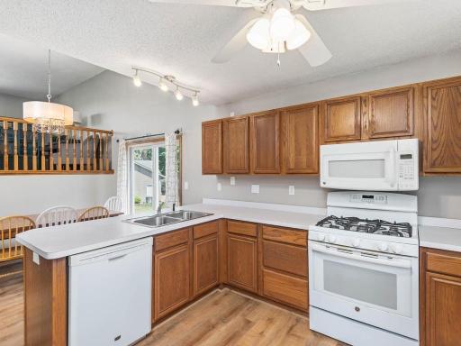 950 Oak Court, Waconia, MN 55387