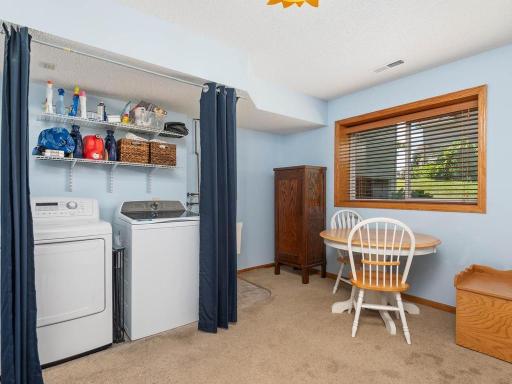 950 Oak Court, Waconia, MN 55387