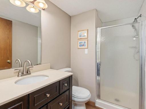 950 Oak Court, Waconia, MN 55387