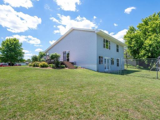 950 Oak Court, Waconia, MN 55387