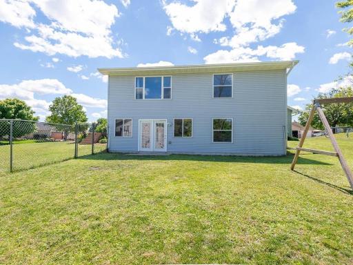 950 Oak Court, Waconia, MN 55387