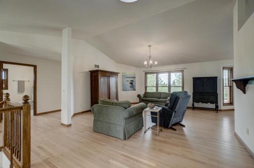 15912 Cascade Path, Rosemount, MN 55068