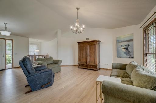 15912 Cascade Path, Rosemount, MN 55068